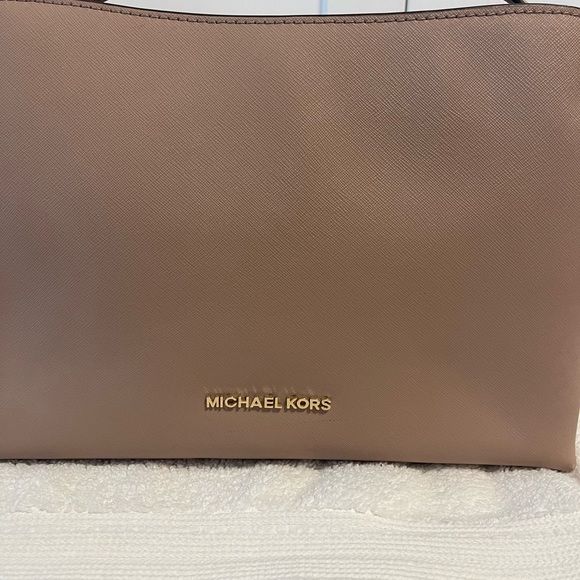 Michael Kors handbag - Picture 10 of 10